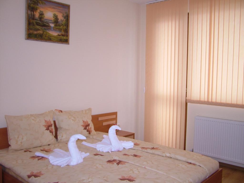 Family Hotel St. Constantine And Helena Ivaylovgrad Exterior photo